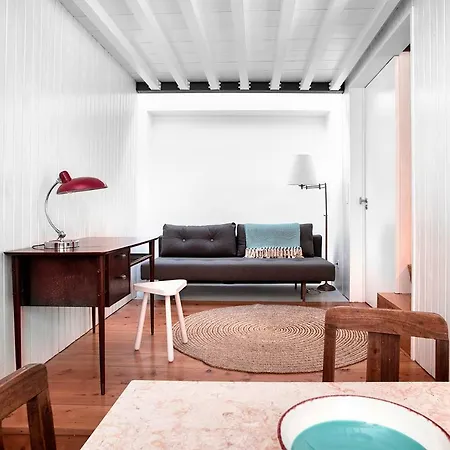 Patio Sao Vicente * Lisboa